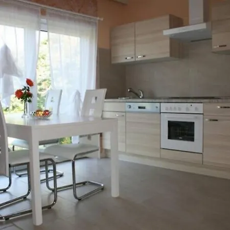 아파트 Hus24 De Almno 브레텐